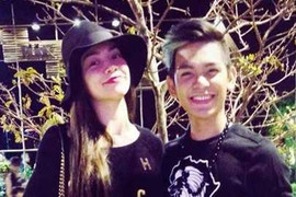 Hà Hồ sexy đi mua mai vàng về ăn Tết