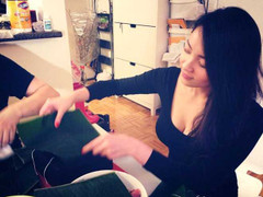 Thuỷ Top cùng bạn trai tự nấu bánh chưng ăn Tết bên Mỹ