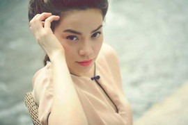 Hà Hồ chúc Tết độc giả VTC News