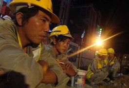 Tết của những người công nhân trên công trường