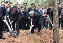 Tổng Bí thư phát động “Tết trồng cây nhớ Bác“