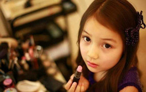 Cô bé Hàn lai Mỹ xinh như thiên thần