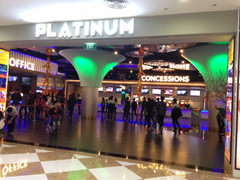 Rạp chiếu phim 'đông nghẹt' ngày Tết