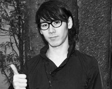 Anh chàng đẹp trai giữ 14 kỷ lục về ăn uống