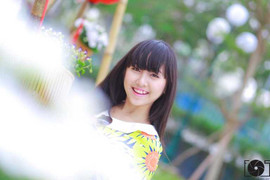 Hot girl Đà Nẵng khoe ảnh rực rỡ đầu xuân