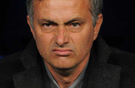 Đáng sợ Mourinho: Nổi điên, cười đùa đều toan tính cả