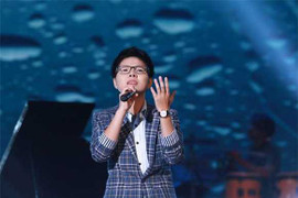 'Vết mưa' tiếp tục dẫn đầu Bảng xếp hạng Bài hát yêu thích tuần 5/2014