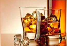 5 phút, uống gần 1 lít rượu, chủ tiệm vàng mất mạng