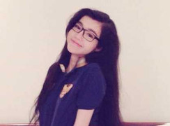 Elly Trần lại kiệm vải và quyến rũ trên giường