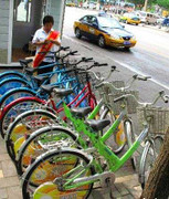 Thí điểm xe đạp công cộng ở 5 thành phố: Nhiều tranh cãi