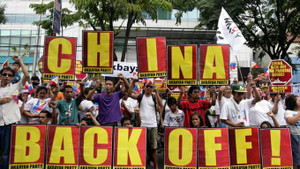 Dân Philippines ủng hộ chính phủ kiện Trung Quốc