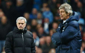 Mourinho mỉa mai Pellegrini dốt toán