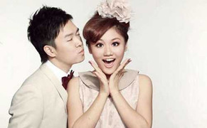 3 năm yêu đương mặn nồng của Văn Mai Hương - Lê Hiếu