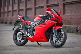 Soi cặp đôi xe mới của huyền thoại vừa tái sinh Minsk