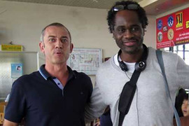 Cận cảnh tân HLV Học viện HAGL Arsenal JMG