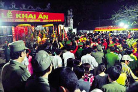 Video: Lễ phát ấn đền Trần