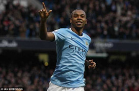 Man City 'què quặt' tiếp Chelsea, Barca