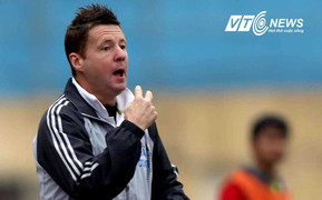 HLV Dylan Kerr nổi giận vì Gonzalo ăn vạ