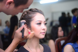 Jennifer Phạm được 'phù phép' xinh đẹp lộng lẫy thế nào?