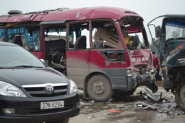 Nổ xe khách trên QL1A: Bàng hoàng lời kể người thoát chết
