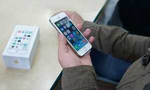 iPhone 5S xách tay giảm giá sau Tết