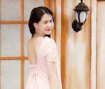 Ngọc Trinh ngọt ngào, Vân Navy sexy quyến rũ