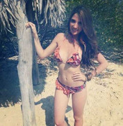 Thế giới 24h: Nữ hoàng nóng bỏng bị bắn chết trong biểu tình