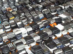 Chính thức cấm nhập khẩu mobile, laptop cũ