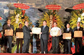 Eurowindow nhận bằng khen tại lễ khánh thành Trung tâm hành chính tỉnh Bình Dương