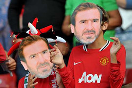 CĐV Man Utd dùng huyền thoại Cantona để cầu may