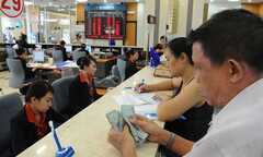 Sếp bự ngân hàng: Lớn ‘khó sống’, bé giàu sụ