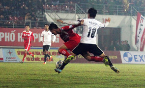 Hải Phòng thất thủ sau trận cầu 'ru ngủ'