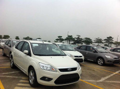 Siêu xe Việt nóng cùng xe siêu rẻ