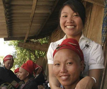 Giấc mơ có thật của cô gái Dao đỏ đầu tiên du học