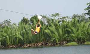 Đu dây tử thần, cô gái trẻ chết thảm