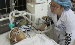 Phát hiện quân tư trang nghi của CSGT bị côn đồ tấn công