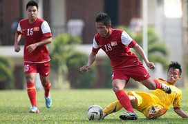 Bầu Đức xuống sân, U19 VN không thắng