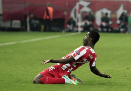 Lý do fan Arsenal hả hê ăn mừng thất bại của Man Utd