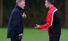 Man Utd đại bại, Van Persie kịch liệt chỉ trích đồng đội