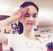 Ngọc Trinh bình thản sau ồn ào diễn bikini trong nhà hàng