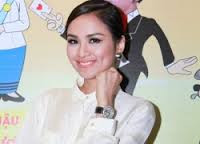 Diễm Hương sống xa hoa nhờ lấy được đại gia?