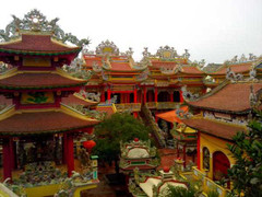 Giải mã người đàn bà xưng là 'mẹ của muôn loài' ở Hải Dương