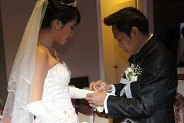 Đột nhập đám cưới chị gái Hoàng My và bạn Cường Đô la