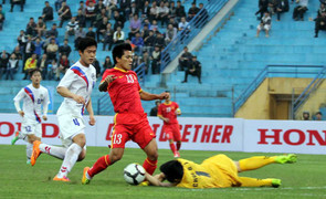Thi đấu kém cỏi, tuyển Việt Nam hòa nhạt nhòa