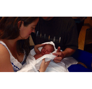 “Anh ơi, đầu con lòi ra rồi“