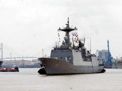 Chiến hạm hải quân Hàn Quốc cập cảng TP.HCM