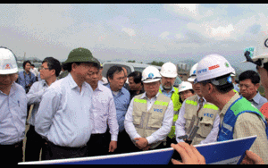 Bộ trưởng Thăng mắng thẳng mặt nhà thầu ngoại