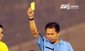 Để bóng đá Việt 'dã man', tới lượt 'vua' bị xử