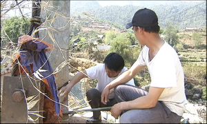 Trụ cầu Chu Va bị tố xây bằng gạch: Bộ GTVT phản pháo