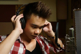 Vietnam Idol: Đông Hùng cân nhắc lại việc chọn bài